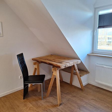 Bielefeld Zentral Komplette Fewo, 4 Schlafbereiche Bis Zu 8 Personen Luaran gambar