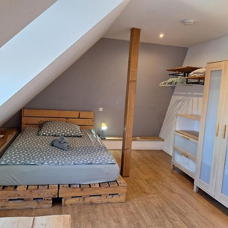 Bielefeld Zentral Komplette Fewo, 4 Schlafbereiche Bis Zu 8 Personen Luaran gambar