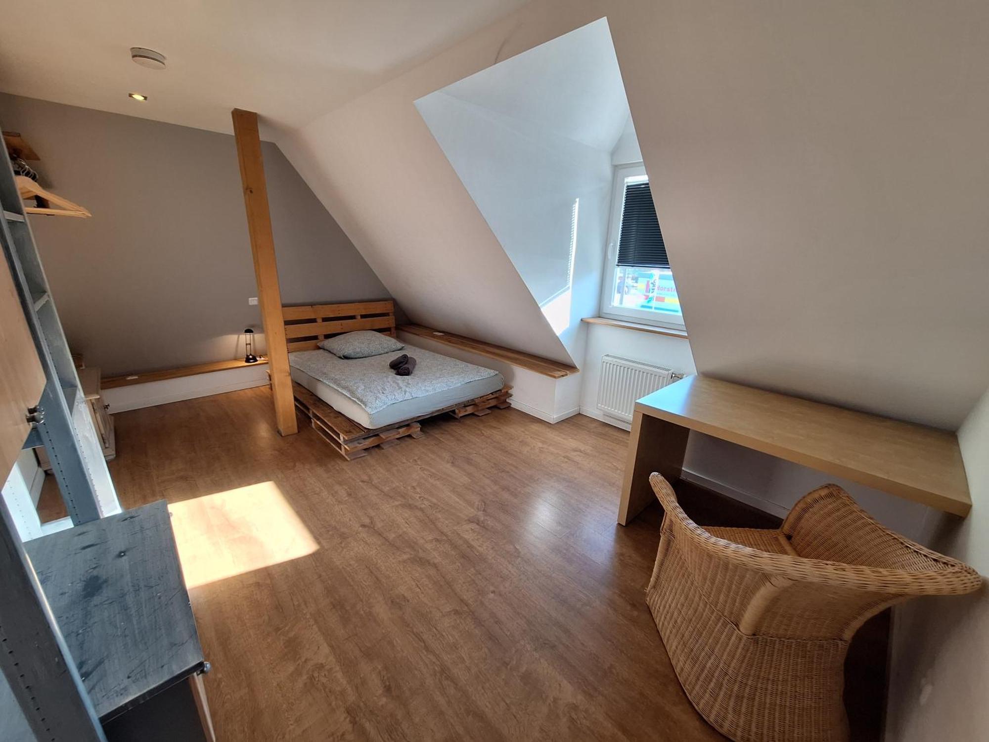 Bielefeld Zentral Komplette Fewo, 4 Schlafbereiche Bis Zu 8 Personen Luaran gambar