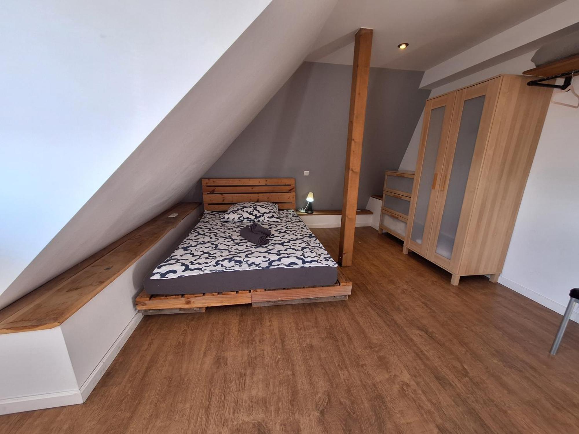 Bielefeld Zentral Komplette Fewo, 4 Schlafbereiche Bis Zu 8 Personen Luaran gambar