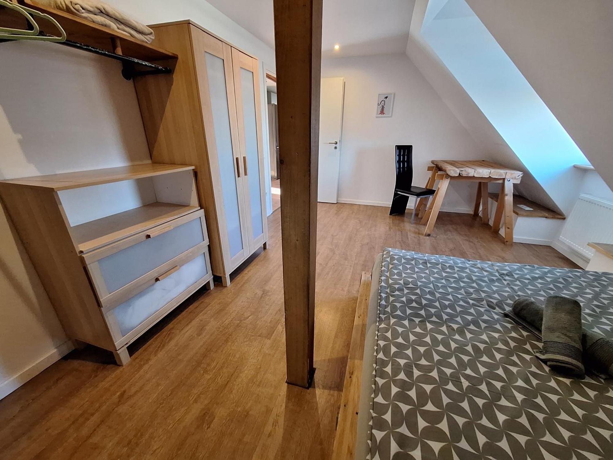Bielefeld Zentral Komplette Fewo, 4 Schlafbereiche Bis Zu 8 Personen Luaran gambar